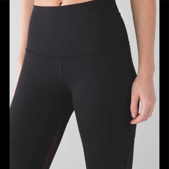 Lululemon High Times *Tech - Picture 2 of 3